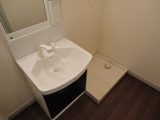 【洗面所】 | ブレス・コート | 脱衣スペースもあります