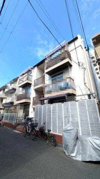 服部西町マンションの外観