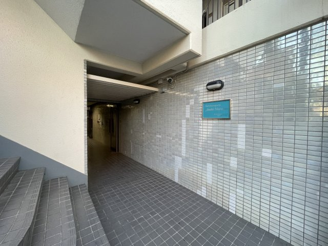 西川口朝日マンションのエントランス