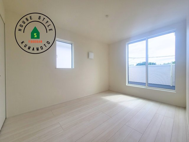 熊本市北区龍田1丁目第1-3棟（2号棟）の寝室|主寝室には収納力に優れたクローゼットがありますので、お部屋もすっきり片付きます。