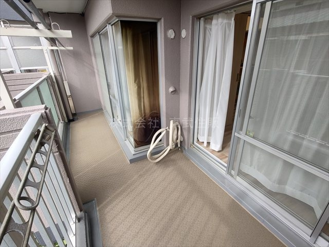 【バルコニー】 | コスモ鶴瀬ステーションスクエア | 開放的で明るい空間を演出してくれるバルコニーです