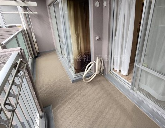 【バルコニー】 | コスモ鶴瀬ステーションスクエア | 開放的で明るい空間を演出してくれるバルコニーです