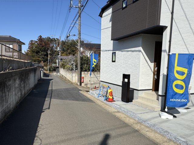 流山市名都借新築戸建（名都借24-1期）の前面道路含む現地写真|西側前面道路