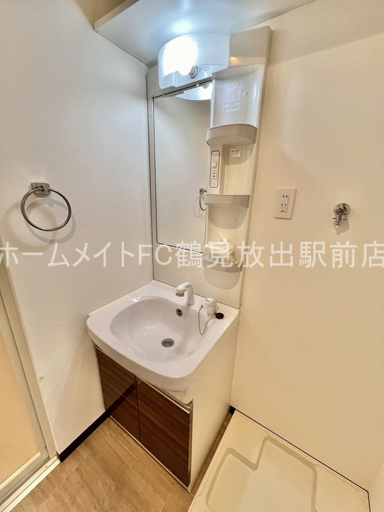 東大阪市高井田本通７丁目の賃貸マンションの独立洗面台
