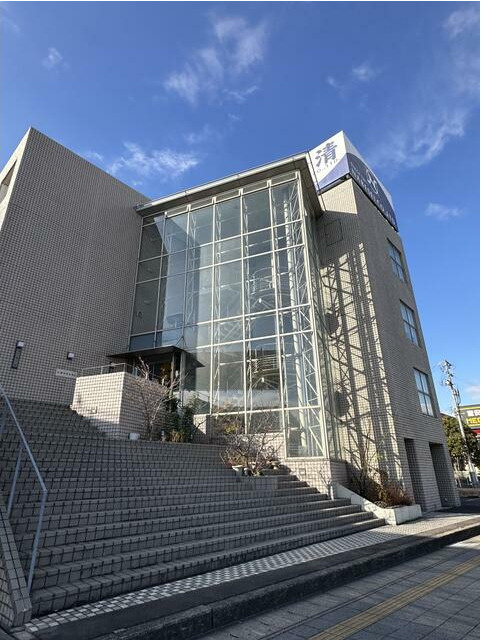 東栄町貸事務所の外観