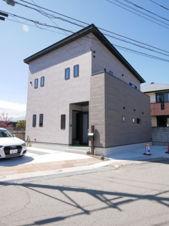 【外観】 | 甲斐市龍地 オール電化新築戸建 4SLDK 車4台駐車可