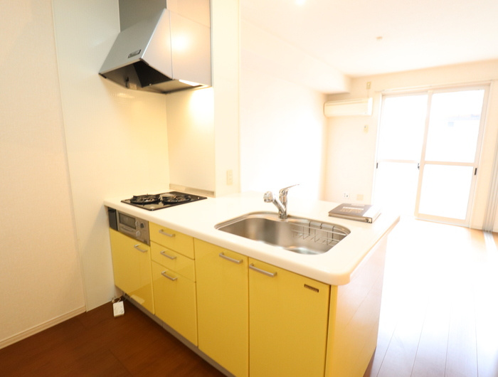 熊本市南区八幡１０丁目のアパートのキッチン