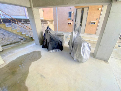 【その他共用部分】 | フェリーチェM | 駐輪場は屋根付きで雨の日は困りません！