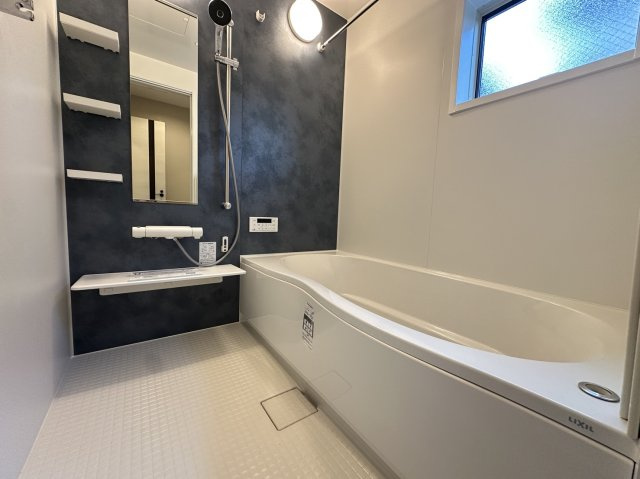 茅ヶ崎市松風台　新築一戸建ての浴室