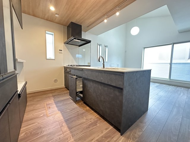 茅ヶ崎市松風台　新築一戸建てのキッチン