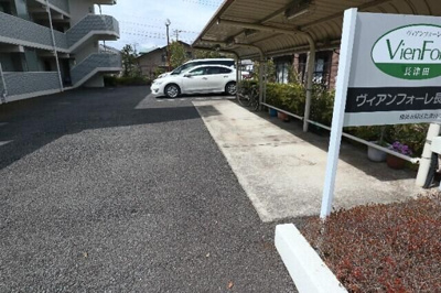【駐車場】 | ヴィアンフォーレ長津田(ヴィアンフォーレナガツタ)