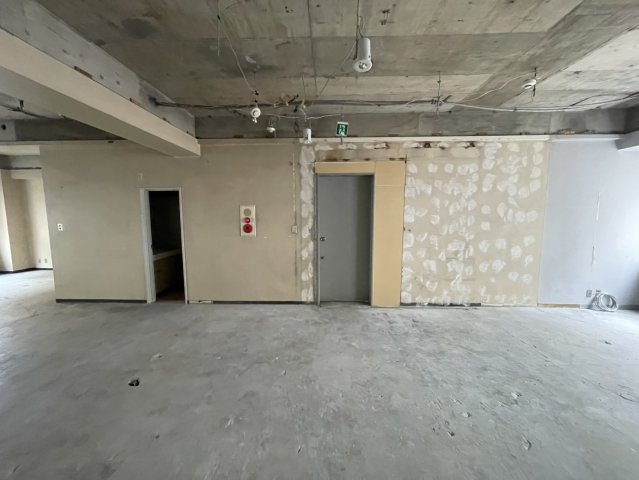 【内装】 | イレブンビル