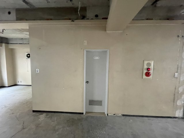 【内装】 | イレブンビル