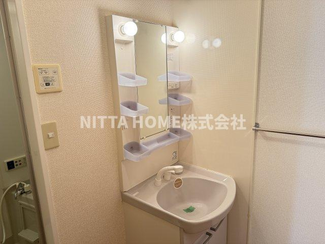 ラ・ピュールメゾン　Ｃ棟の独立洗面台|独立洗面化粧台もありますよ★