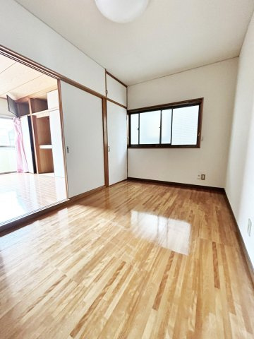 田中ハイツの居間・リビング