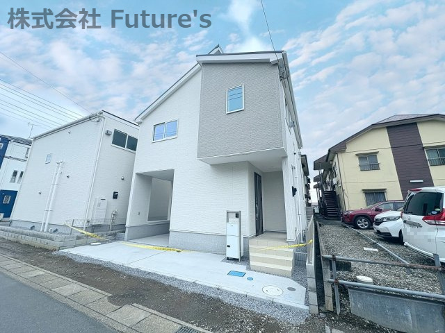 吉川市保　新築戸建　全2棟　1号棟の外観|カースペース2台付！1台はビルトインガレージです