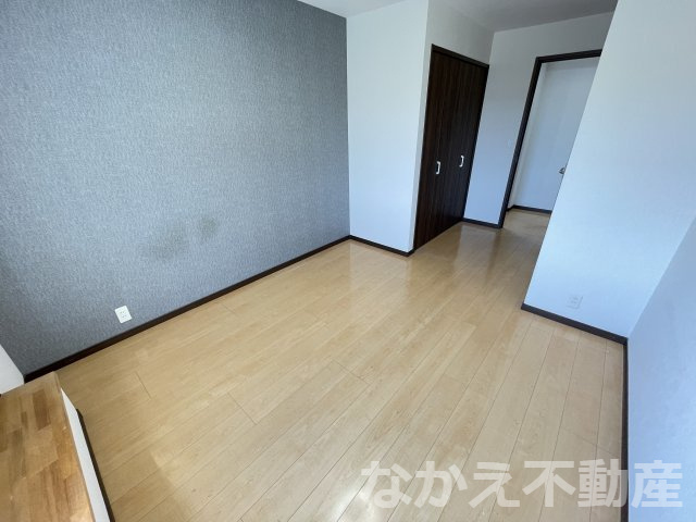 【寝室】 | 落ち着いた色調の寝室です