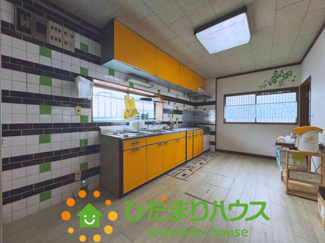 加須市鴻茎　中古一戸建てのキッチン