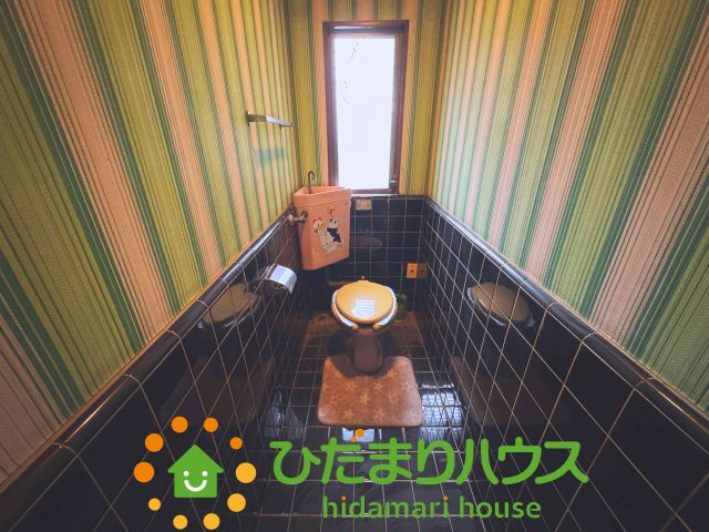 加須市鴻茎　中古一戸建てのトイレ