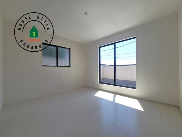 熊本市東区長嶺東1丁目第2-2棟（1号棟）　の寝室|主寝室には収納力に優れたクローゼットがありますので、お部屋もすっきり片付きます。