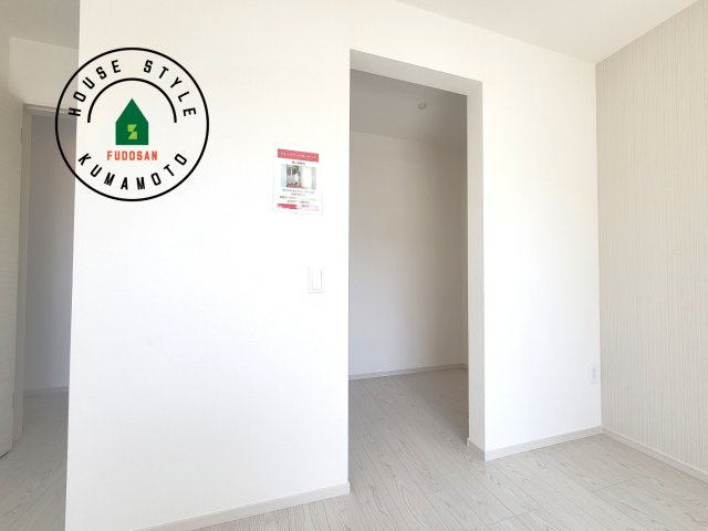 熊本市東区長嶺東1丁目第2-2棟（1号棟）　の収納|洋服や大きな荷物が多い方や人数の多いご家族などは、一般的なクローゼットよりもウォークインクローゼットのほうが使い勝手が良いです。