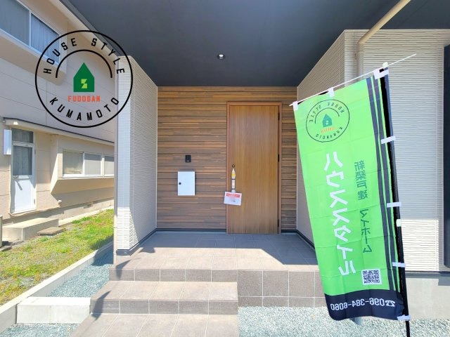 熊本市東区長嶺東1丁目第2-2棟（1号棟）　の玄関|おでかけの時も帰った時も、「我が家」を最初に感じでもらえる素敵な空間に。