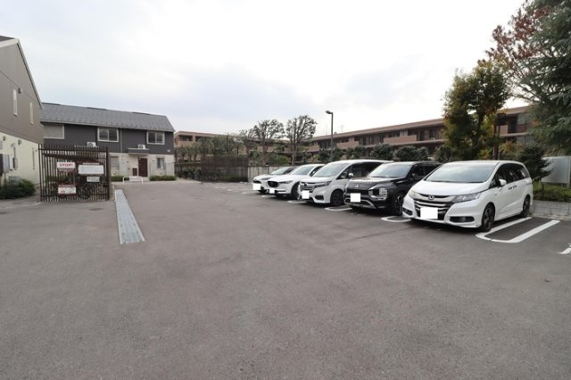 シルフィッドMの駐車場