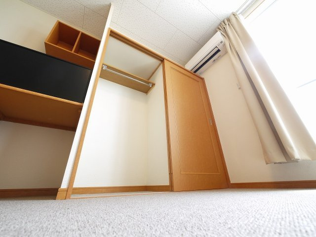 レオパレスインフォレスタⅡの収納|こまごまとしたものを収納できそうですね
