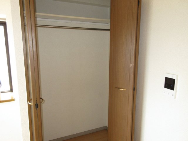 【収納】 | HREビル | 別号室の写真になります。現況優先。