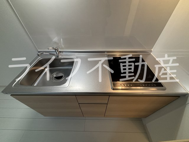 D porta Neigeのキッチン|コンパクトなキッチンで掃除もラクラク