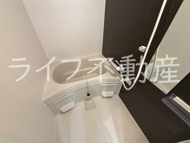 D porta Neigeの浴室|日々の疲れを癒すお風呂付です