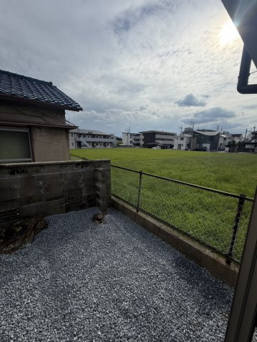 【庭】 | 安満中の町貸家（平屋）