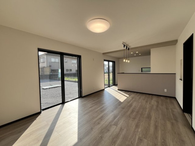 【居間・リビング】