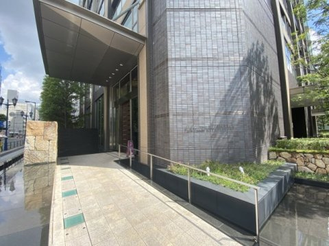 パークタワー北浜のエントランス