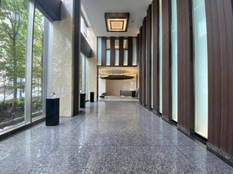 パークタワー北浜のロビー