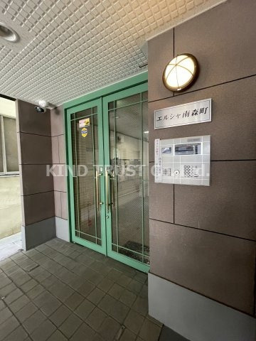 エルシャ南森町のエントランス|落ち着いたエントランスです