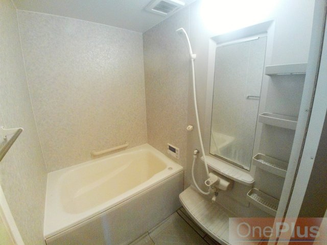 アルファ六甲の浴室