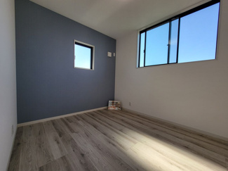 【洋室】 | 甲斐市竜王 新築オール電化住宅 南道路 敷地88坪 駅歩15 | 2階西側5.2帖洋室