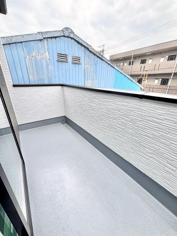 Terrechez南区鶴里　全1棟　新築戸建のバルコニー