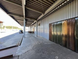 下野市薬師寺貸倉庫・工場・事務所　１棟の駐車場