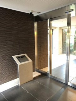 【エントランス】 | 清潔なエントランスです