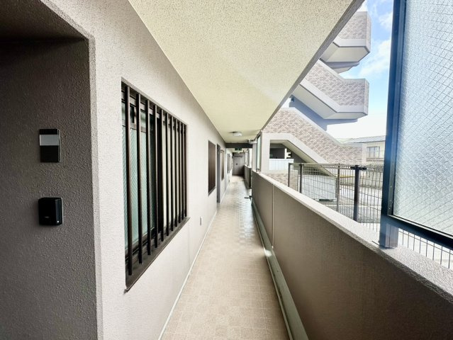 グランコート山手町のその他共用部分|住戸階廊下