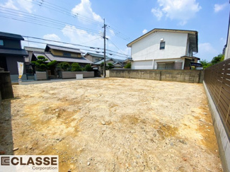 【前面道路含む現地写真】 | 久御山町栄2丁目　売土地　建築条件付き　