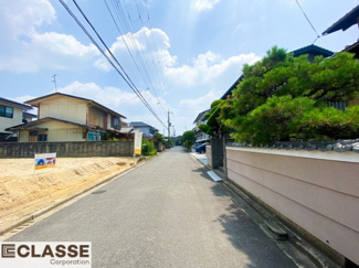 【前面道路含む現地写真】 | 久御山町栄2丁目　売土地　建築条無し