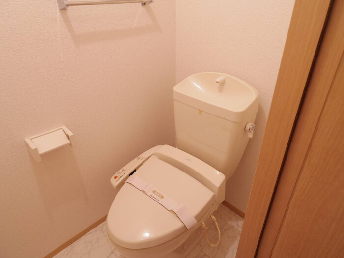 エスポワール Ａのトイレ|温水洗浄暖房便座