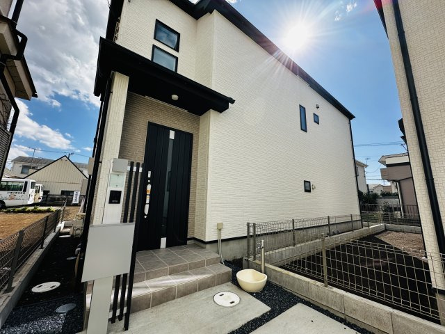 平塚市東中原6期　新築戸建全2棟　1号棟の外観