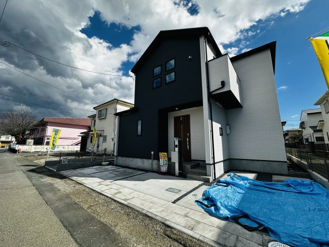 平塚市東中原6期　新築戸建全2棟　1号棟の前面道路含む現地写真