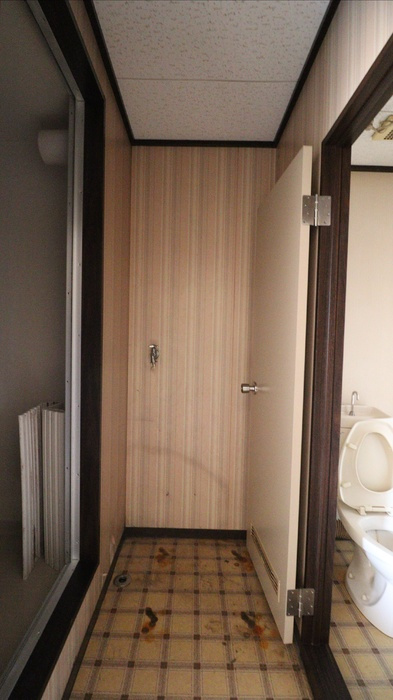 ジュネスヨシカワの玄関