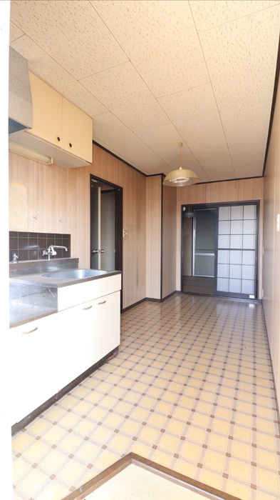 ジュネスヨシカワの玄関