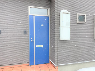 【エントランス】 | セレーナ倉内 | ※写真は同タイプの部屋になります。